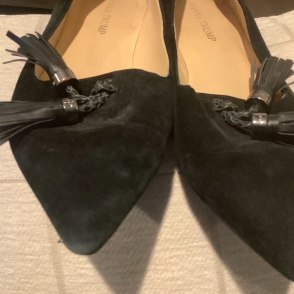 Suede Flats with Tassels - Picture 5 of 6